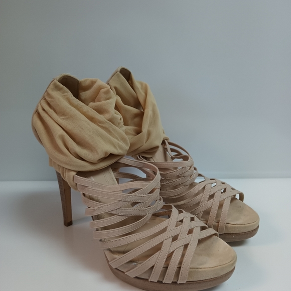 FENDI STRAPPY SANDALS - Picture 4 of 17